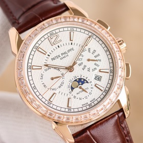 Patek Philippe впечатляет своим появлением. Диаметр циферблата 42