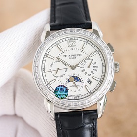 Patek Philippe впечатляет своим появлением. Диаметр циферблата 42