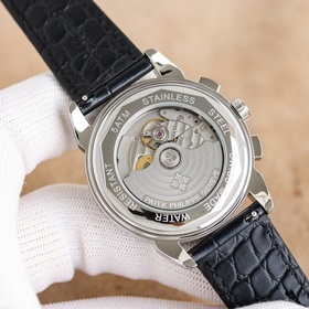 Patek Philippe впечатляет своим появлением. Диаметр циферблата 42