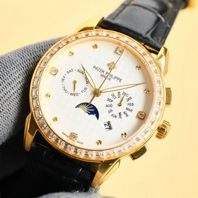 Patek Philippe впечатляет своим появлением. Диаметр циферблата 42