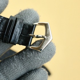 Patek Philippe впечатляет своим появлением. Диаметр циферблата 42