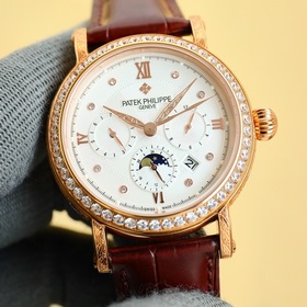 Patek Philippe впечатляет своим появлением. Диаметр циферблата 42