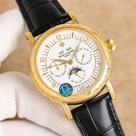 Patek Philippe впечатляет своим появлением. Диаметр циферблата 42