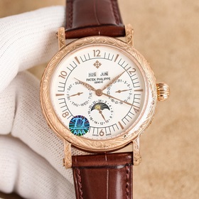 Patek Philippe впечатляет своим появлением. Диаметр циферблата 42