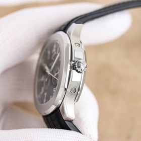 Patek Philippe 5261R-001 – новейшая модель с улыбающимся цифербла