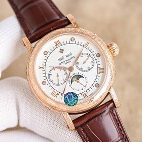 Patek Philippe впечатляет своим появлением. Диаметр циферблата 42