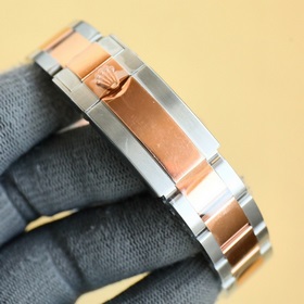 Цена машины 3135： 0 Цена модели 3235： 20000 Часы Water Ghost 18k