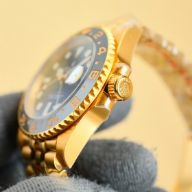 Чистый поддельный завод Rolex GMT Greenwich в обновленной версии.