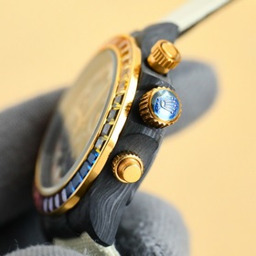 Новинка Rolex ROLEX - серия Cosmograph Daytona из углеродного вол