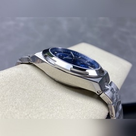 GR Vacheron Constantin Overseas True Moon Phase Reverse Jump Муль