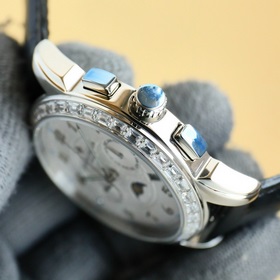 Vacheron Constantin R46 обновленная версия серии Tradition, много