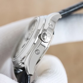 «V8 обновленная версия» Часы с лунным календарем Vacheron Constan