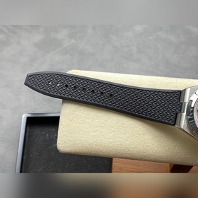 GR Vacheron Constantin Overseas True Moon Phase Reverse Jump Муль