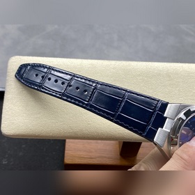 GR Vacheron Constantin Overseas True Moon Phase Reverse Jump Муль