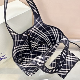 Новейшая мягкая и прочная сумка-тоут от Burberry изготовлена из х