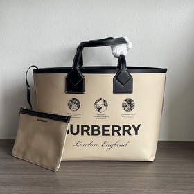 Новейшая модель просторной сумки-тоут от Burberry (средний размер