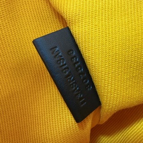Новая сумка Burberry с просторным внутренним пространством и двум