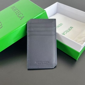Новая модель BV 796963 с плетением Piccolo вертикальный кошелек. 