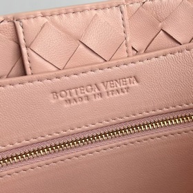 #Bottega Veneta 2025 весна-лето, новая сумка Andiamo, модель, кот
