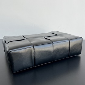 #Bv Новая модель большой сумки Arco Tote с превосходной текстурой