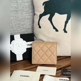 Новинка 2025 года от Chanel Короткий кошелек, складывающийся поп