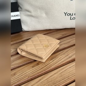 Новинка 2025 года от Chanel Короткий кошелек, складывающийся поп