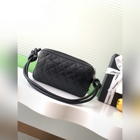 Chanel Kangpeng серия черная сумка под мышку с черным лаковым пок