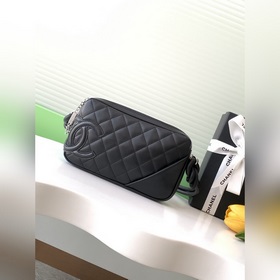 Chanel Kangpeng серия черный с черным панда под мышки Очень нрави