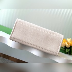 Chanel 25c ранневесенняя пляжная сумка, желтая Очень подходит для