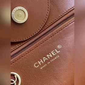 Chanel 24k, модель для показа, коричневая сумка из меха Оленья к