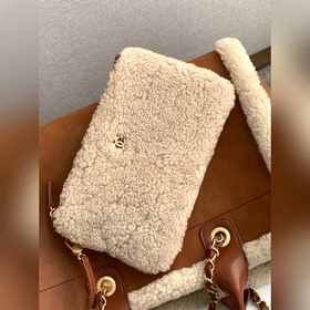 Chanel 24k, модель для показа, коричневая сумка из меха Оленья к