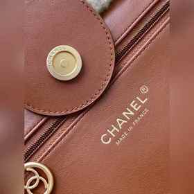 Chanel 24k, модель для показа, коричневая сумка из меха Оленья к