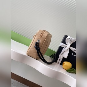Chanel Kangpeng серия коричневого и черного цвета с пандой Я очен
