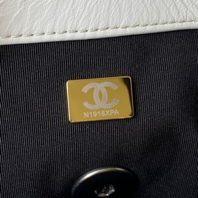 1160 Маленькая серебряная цепочка Chanel осень-зима 19Bag, сочета