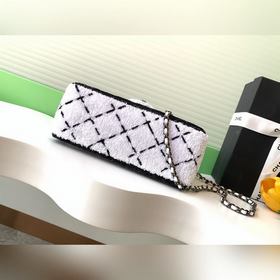 Сумка Chanel 24P с пайетками Это то, что нужно! Бело-черная клетк