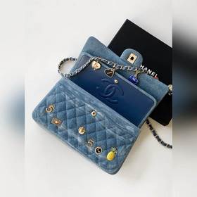 Chanel, ограниченная серия, подержанная, с эмблемой, джинсовая В