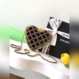 23S Весенняя вечерняя сумка в форме сердца с ажурной отделкой. Эт
