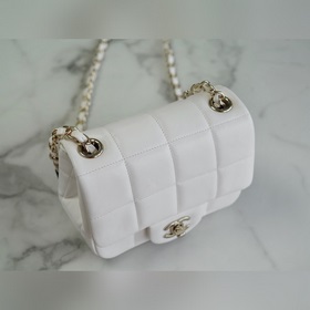 23 Ранневесенняя коллекция Самая красивая сумка «Кубик» из натура