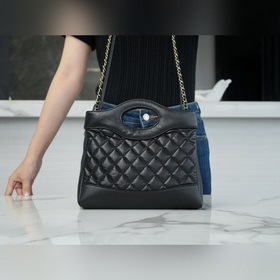 Chanel 23A Высококачественная ручная работа 31bag mini черный Су