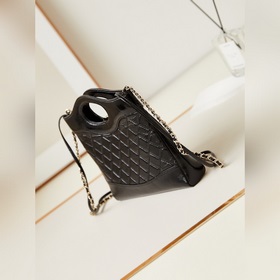 24S31bag масляная кожа Миниатюрная модель, модная и универсальная