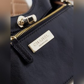 Сумка 24b31bag возвращается в моду. Она модная, универсальная и о