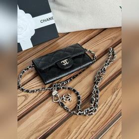 Новая модель поясной сумки Chane из кожи крупного животного. Еще 