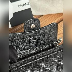 Новая модель поясной сумки Chane из кожи крупного животного. Еще 