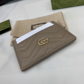 Карточный чехол GG Marmont. Классические аксессуары Gucci продолж