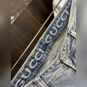 Gucci 2025 модные джинсы. Модные джинсы для повседневной носки, к