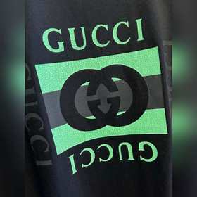 Gucci – идеальный вариант для ношения отдельно или в качестве осн