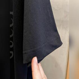Gucci – идеальный вариант для ношения отдельно или в качестве осн