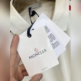 Gucci 25S весенняя новинка. Футболка с воротником Gucci с коротки