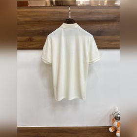 Gucci 25S весенняя новинка. Футболка с воротником Gucci с коротки