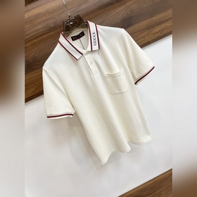 Gucci 25S весенняя новинка. Футболка с воротником Gucci с коротки